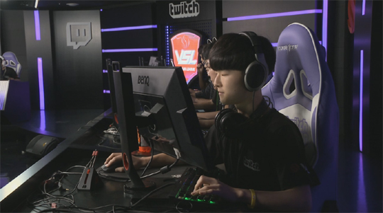 A조 1위로 4강에 오른 볼텍스5.(사진=VSL 중계 캡처)