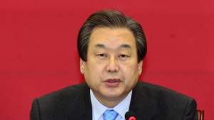 김무성 “친박, 朴대통령 노예.. 탈당 후 신당 창당 고민”