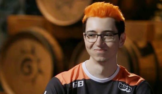 'DrHippi' 아르템 크라베트. (사진=하스스톤 월드 챔피언십 중계 캡처)