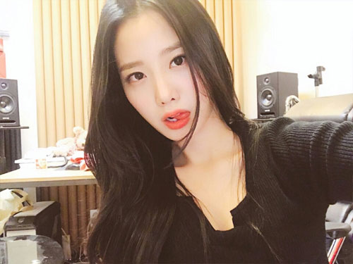 베리굿 조현, 유이-전효성 계보 잇는 '차세대 베이글녀' 인기 입증
