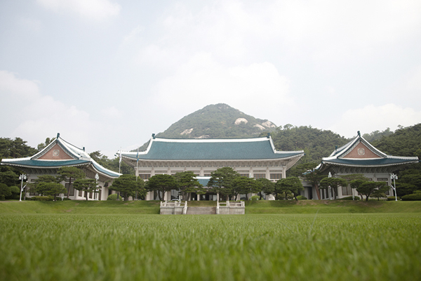 국민의당 “청와대 민정수석은 대통령 ‘국선 변호사’ 아니다”