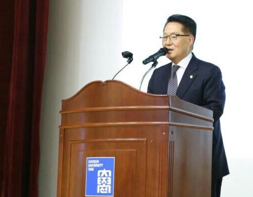 인사말하는 박지원 비상대책위원장(사진=페이스북)