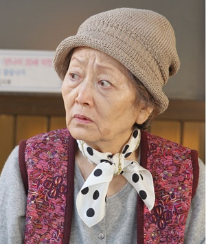 명품 중견배우 김영옥, 광고모델로 발탁