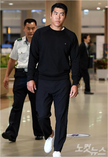 '캉캉'강정호(피츠버그파이리츠)가지난10월메이저리그진출후21개월만에인천공항을통해귀국하는모습.(자료사진=박종민기자)