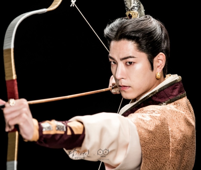 드라마 '달의 연인' 고대 주얼리 이야기 - 男주인공들의 귀걸이 디자인 ⑧