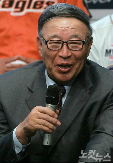 최근대한야구소프트볼협회장으로선출된한국야구거장김응용회장.(자료사진)