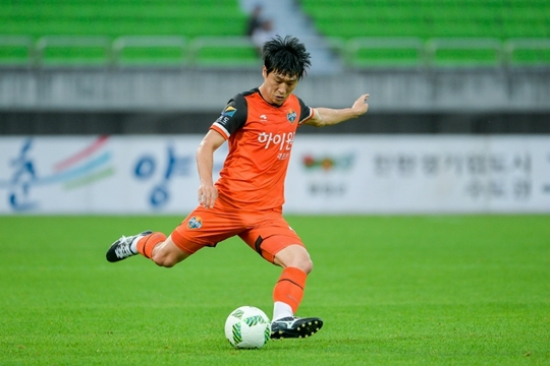 강원FC가베테랑선수오승범과재계약을맺었다.(사진=한국프로축구연맹제공)