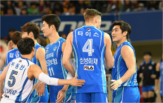 '몰빵배구'라는차가운평가도있지만유광우에게는과거의영광을잇기위한,그래서반드시승리하기위한분명한선택일뿐이다.(사진=한국배구연맹제공)