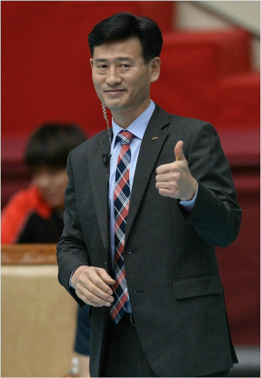 KGC인삼공사의돌풍을이끌고있는서남원감독.(사진=한국배구연맹제공)