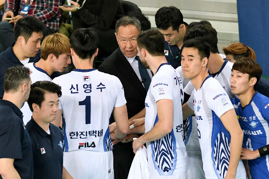 대한항공박기원감독과선수들(사진=한국배구연맹제공)