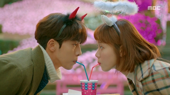 '역도요정김복주'팬들은김복주(이성경분)와정준형(남주혁분)커플을'복주녕'이라는애칭으로불렀다.(사진=역도요정김복주캡처)