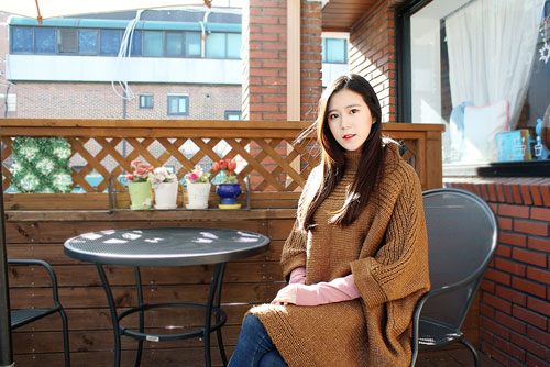 신인가수 이웃집 꽃순이, 데뷔앨범 '시무룩' 16일 정오 공개