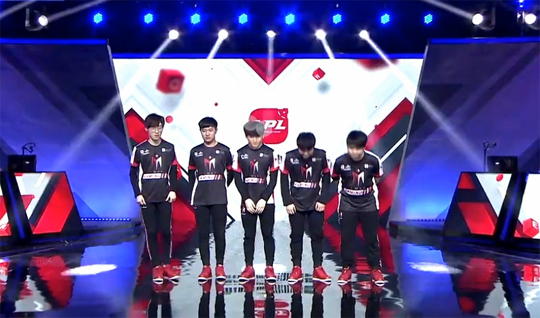 LPL 개막전에서 RNG를 제압한 아이 메이.(사진=LPL 중계 캡처)