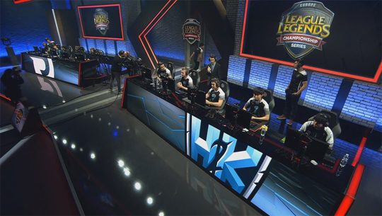 오리겐을 상대로 승리한 H2k 게이밍.(사진=LCS 중계 캡처)