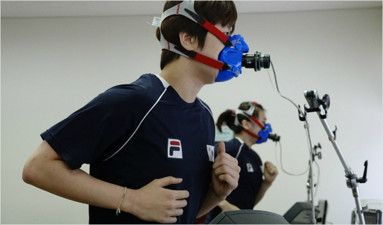 여자핸드볼선수들의기초체력테스트장면.(사진=대한핸드볼협회제공)