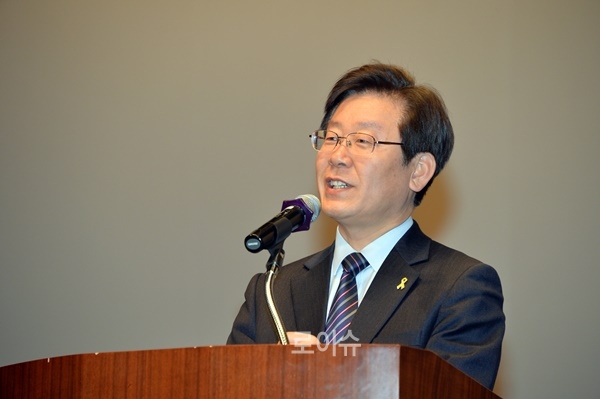 변호사 출신 이재명 성남시장