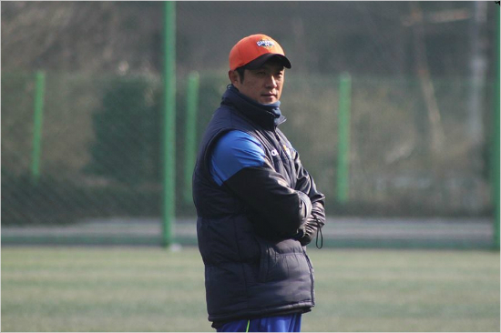 박용호코치.(사진=강원FC제공)