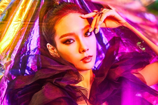 태연이오늘(16일)0시,첫정규솔로앨범수록곡'아이갓러브'의뮤직비디오티저영상을기습공개했다.(사진=SM엔터테인먼트제공)