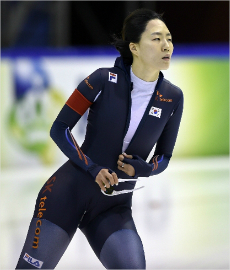 한국스피드스케이팅여자단거리간판스타이상화는끝내부상징크스로아시안게임과는인연을맺지못했다.(자료사진=대한빙상경기연맹)