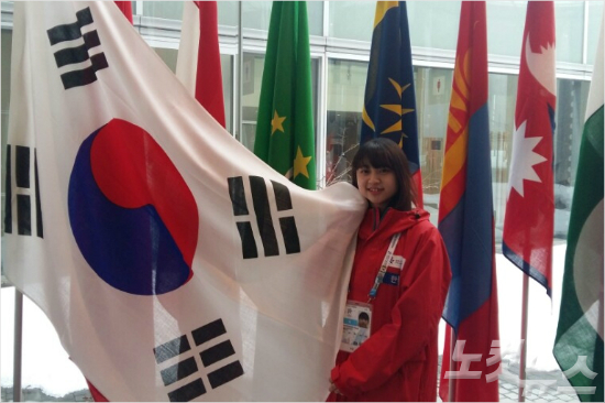 '한국이좋아요'삿포로동계아시안게임자원봉사자들은친철한안내와헌신적응대로빈약한대회지원에도호평을받았다.사진은이번대회한국어통역을맡은대학생사야씨.(삿포로=노컷뉴스)