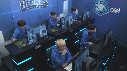 HGC KR 시즌1 1라운드 전승을 기록 중인 L5.(사진=HGC KR 중계 캡처)