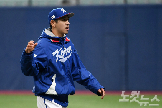 '여전히물음표?'2일상무와평가전에서2회도채우지못하고4실점하며제3선발교체론까지나오며입지가좁아지고있는우완이대은.(자료사진=박종민기자)