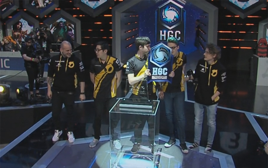 HGC 시즌1 웨스턴 클래시에서 우승한 디그니타스.(사진=HGC 중계 캡처)