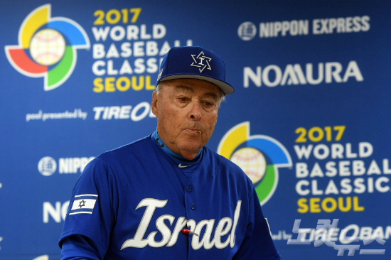 6일오후서울고척스카이돔에서한국과'2017WBC(월드베이스볼클래식)서울라운드'개막전을치르는이스라엘대표팀제리웨인스타인감독이.(사진=황진환기자)