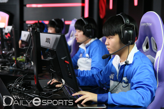 '트레인'에서 게헤나를 완파한 MVP 프로젝트.