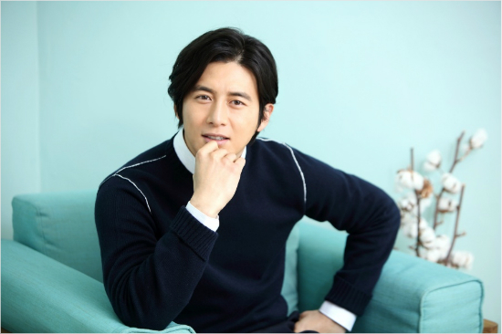 영화'루시드드림'에서실종된아들을찾는대기업비리전문기자대호역을맡은배우고수.(사진=NEW제공)