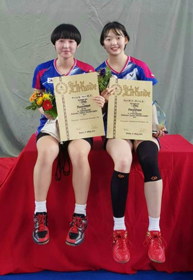 2017독일주니어배드민턴선수권여자복식에서우승을차지한김민지-성아영.(사진=대한배드민턴협회제공)