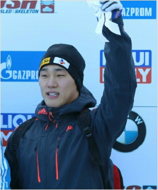 평창동계올림픽에서남자스켈레톤금메달을노리는윤성빈은강원도청에입단하며든든한지원군을만났다.(사진=대한봅슬레이스켈레톤경기연맹제공)