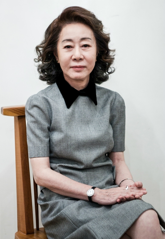 배우윤여정(사진=후크엔터테인먼트제공)