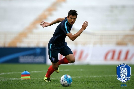 구자철은지난이란원정에서의아쉬운패배를떨치고9회연속월드컵본선진출을위해중국원정에서반드시승점3점을갖고귀국한다는각오다.(사진=대한축구협회제공)