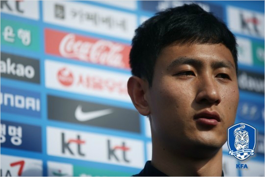 지동원은경고누적징계로중국과2018러시아월드컵아시아지역최종예선A조6차전에나설수없는손흥민을대신해측면공격을담당할유력후보중하나다.(사진=대한축구협회제공)