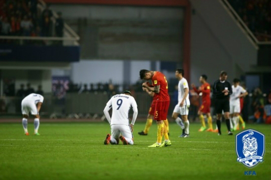 한국축구대표팀이23일중국창사의허룽스타디움에서열린중국과2018러시아월드컵최종예선A조6차전에서0-1로패했다.(사진=대한축구협회제공)