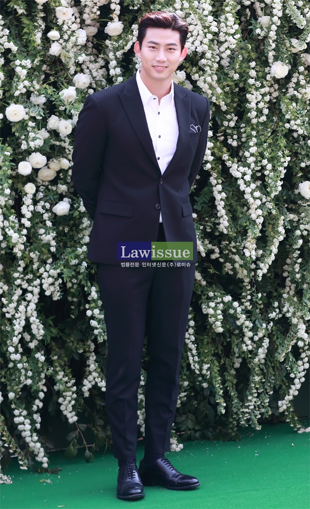 [포토] 투피엠(2PM) 택연, '훈훈한 외모로 결혼식 참석!'