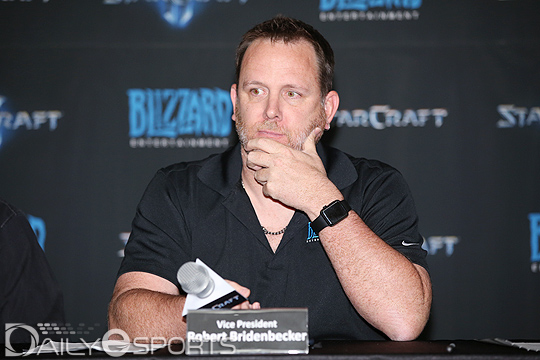 로버트 브라이덴베커 기술 전략및 기획 부사장.