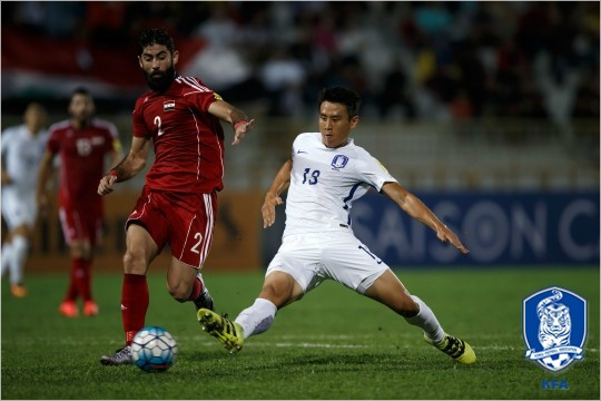 한국축구는시리아를상대로역대전적에서3승3무1패의일방적인우위를기록중이다.슈틸리케감독은서울월드컵경기장에서열릴8번째맞대결에서시원한대승을예고했다.(사진=대한축구협회제공)