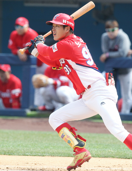 KIA타이거즈와SK와이번스가4대4트레이드를단행했다.이번트레이드로KIA노수광은SK의유니폼을입게됐다.(사진=KIA제공)