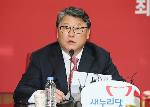 조원진 새누리당 대선후보 추대... “좌파정권 막겠다”