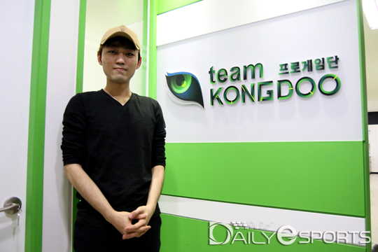 기타리스트에서 프로게이머로…. 4차원의 매력이 가득한 콩두 운시아 'DNCE' 김세용