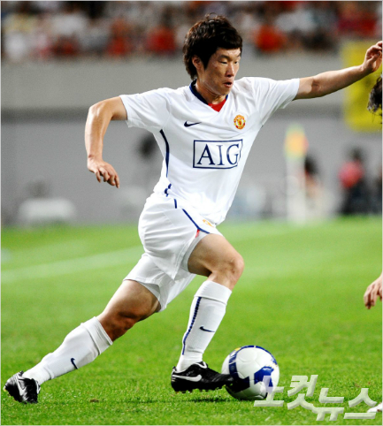지난2009~2010시즌유럽축구연맹챔피언스리그16강1차전에서상대에이스안드레아피를로를철벽봉쇄했던박지성의맹활약은여전히국내외축구팬사이에기억되고있다.(노컷뉴스DB)