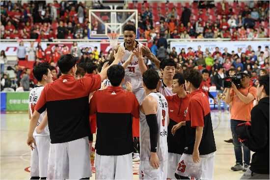 오는23일경기도안양실내체육관에서열리기로확정된2016-2017KCC프로농구챔피언결정전2차전개시시간이변경됐다(사진제공=KBL)