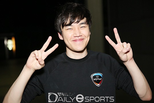 CJ 엔투스 시절의 '코코' 신진영.
