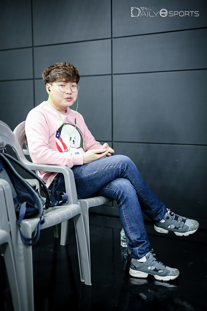 [포토] 분홍 티셔츠 입은 조지현 "팬이 선물해주셨어요~"
