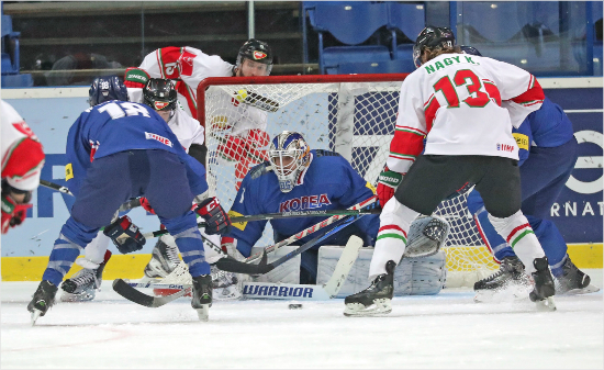 무서운 뒷심 + 안정된 골리 = 韓 아이스하키의 힘!