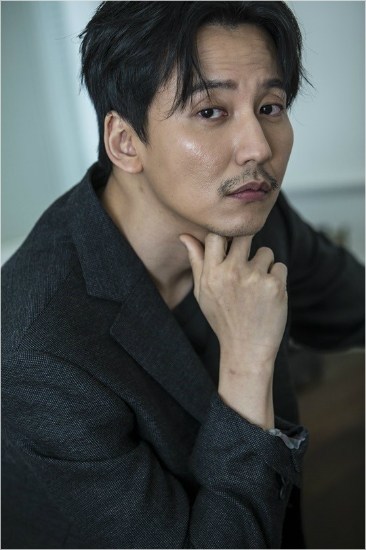 '옴므파탈' 떠난 김남길, '좋은 배우'를 꿈꾸다