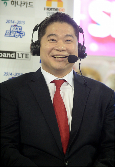 현주엽 LG 감독, 챔프전 3차전 '해설 고별방송'