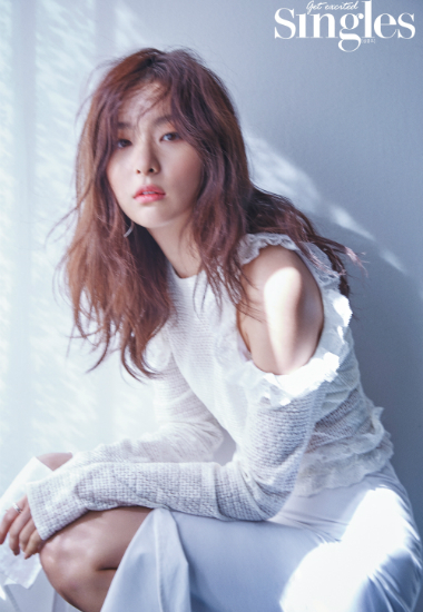 레드벨벳 슬기, 화보 통해 뽐낸 아름다운 라인